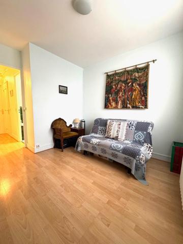 Gagny Petit Raincy 8 min RER E... Appartement de 4P + Balcon + Cave