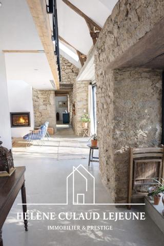 LONGÈRE RÉNOVÉE - 165 m² - ELVEN