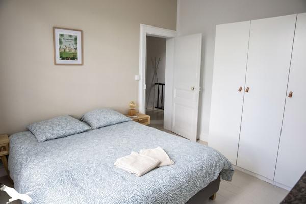 Immeuble à vendre |  Châteauvieux |  210 m²