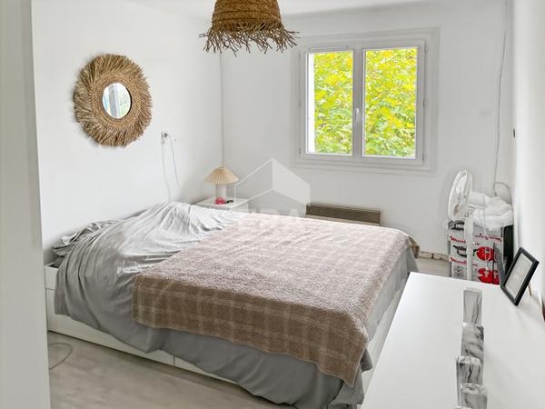 VIAGER Occupé deux têtes - Les Pennes Mirabeau - Maison de maitre + dépendance