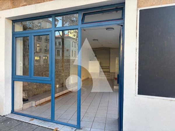 Local commercial 1 pièce 42.93 m2