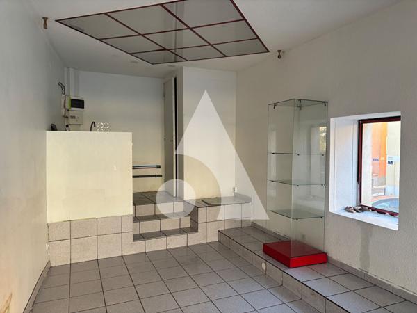 Local commercial 1 pièce 42.93 m2