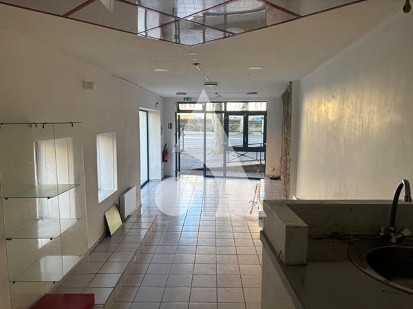Local commercial 1 pièce 42.93 m2