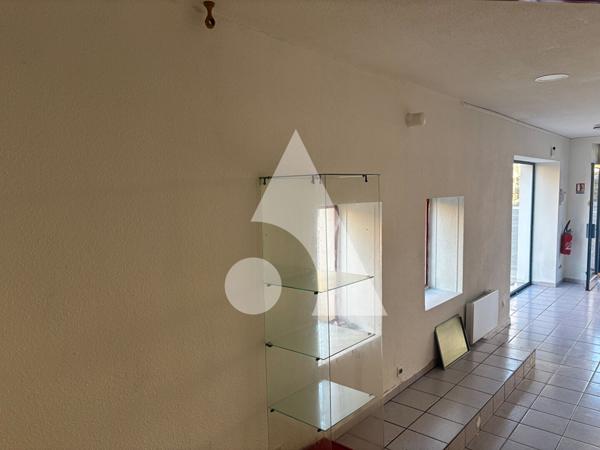 Local commercial 1 pièce 42.93 m2