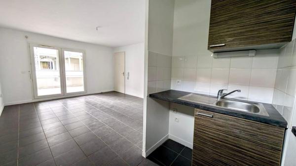 À vendre – Appartement T2 de 43 m² avec balcon et parking – Eysines (33)