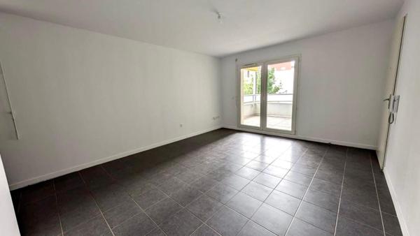 À vendre – Appartement T2 de 43 m² avec balcon et parking – Eysines (33)