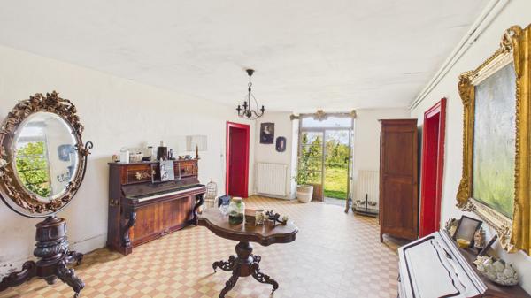 Demeure de prestige Auzits 8 pièces d'environ 247 m2 Auzits