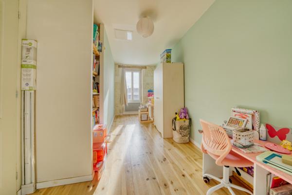 Maison pierre rénovée – 140 m² – 5 pièces – Entre Saintes et Pons 