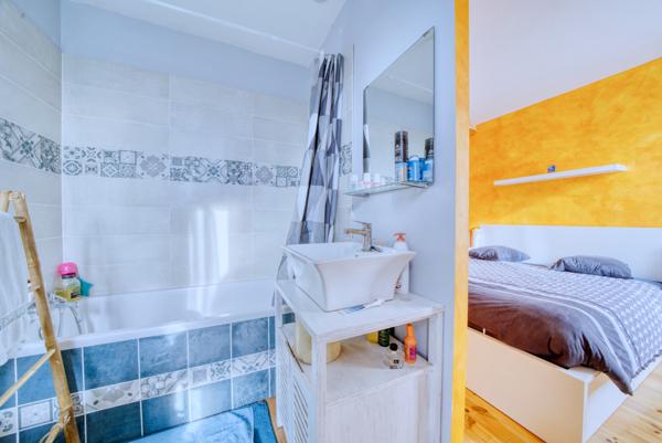 Maison pierre rénovée – 140 m² – 5 pièces – Entre Saintes et Pons 