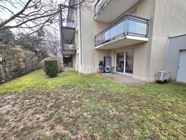 Appartement 3 pièces en rez-de-chaussée , garage et parking