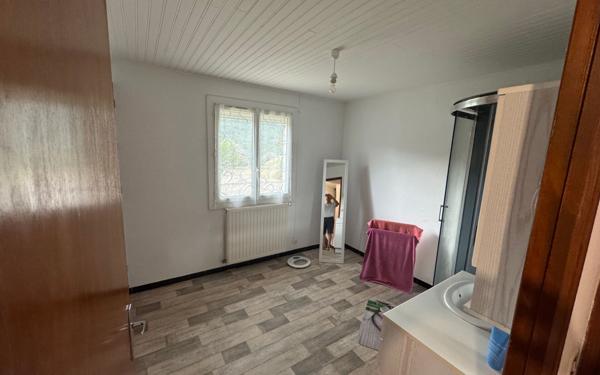 Maison à vendre    5 pièces •  Le Collet-de-Dèze