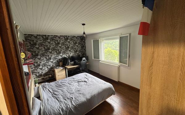 Maison à vendre    5 pièces •  Le Collet-de-Dèze