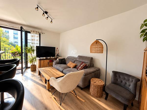 Appartement Verneuil Sur Seine 3 pièce(s) 299 000 € **  - Référence  1167