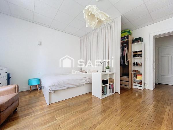 Le charme de l’ancien, tout près de la gare et du centre ville !