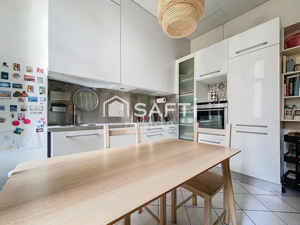 Le charme de l’ancien, tout près de la gare et du centre ville !