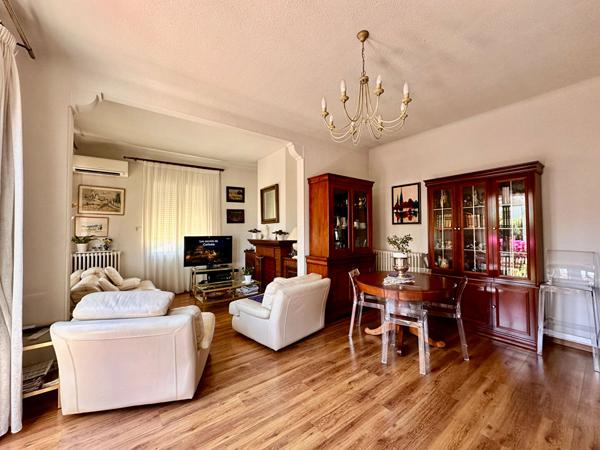 Belle maison 151m2, 4 chambres + bureau sur parcelle de 361m2 jardin et garage
