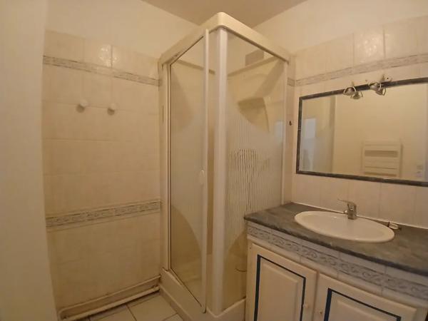 Appartement rez-de-chassée T2- proche Gare Angoulême
