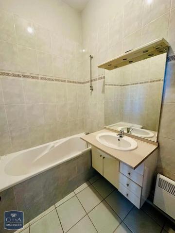 Maison à louer 3 pièces 89.05m² Bordeaux (33000)