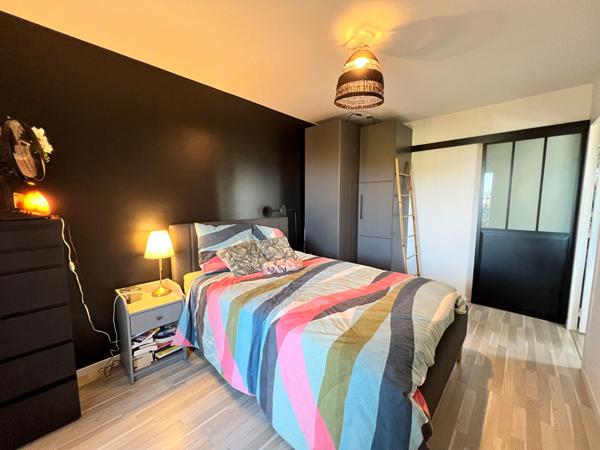 Appartement RENNES - T3 - COURROUZE - LUMINEUX- STATIONNEMENT - BALCON