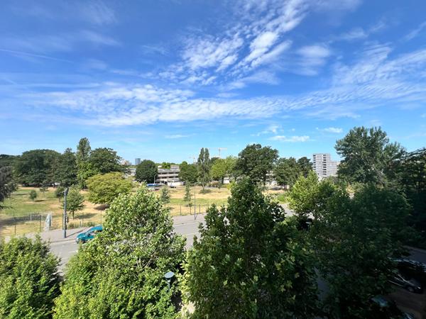 Appartement RENNES - T3 - COURROUZE - LUMINEUX- STATIONNEMENT - BALCON