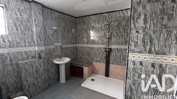 Maison à vendre 14 pièces 336 m² Le Tampon