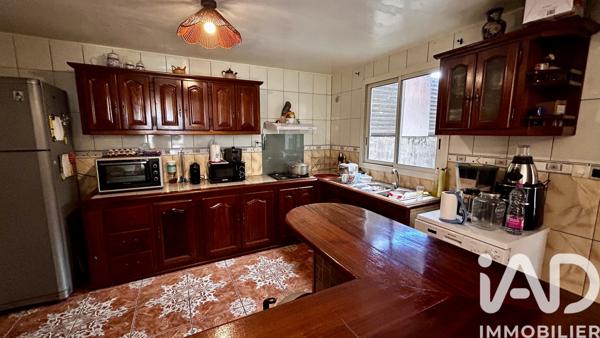 Maison à vendre 14 pièces 336 m² Le Tampon