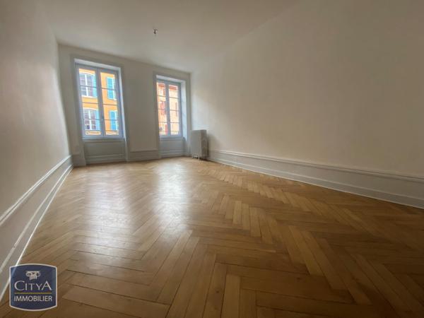 Appartement à louer 4 pièces 110m²