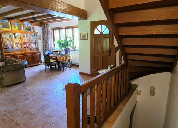 Maison à vendre    5 pièces •  Mandres-les-Roses