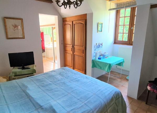 Maison à vendre    5 pièces •  Mandres-les-Roses