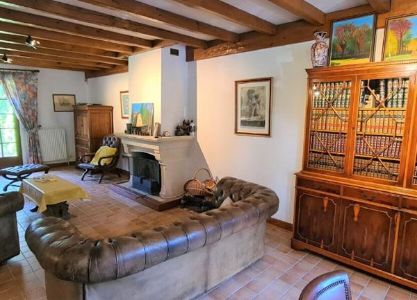 Maison à vendre    5 pièces •  Mandres-les-Roses