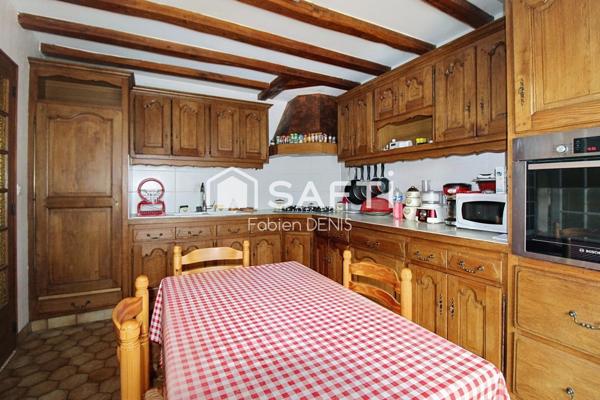 Grand pavillon avec 7 chambres, chambres d'hôtes possibles à 2 kms du Zoo...