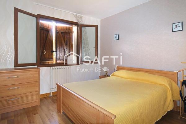 Grand pavillon avec 7 chambres, chambres d'hôtes possibles à 2 kms du Zoo...