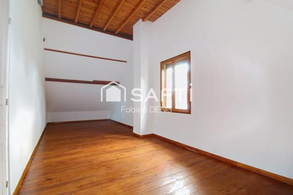 Grand pavillon avec 7 chambres, chambres d'hôtes possibles à 2 kms du Zoo...