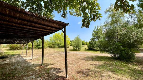 Maison 434 m2 sur un terrain de plus de 3 Hectares