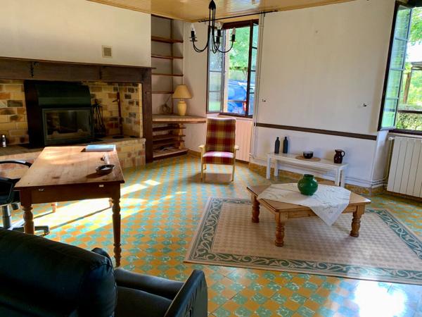 Maison 434 m2 sur un terrain de plus de 3 Hectares