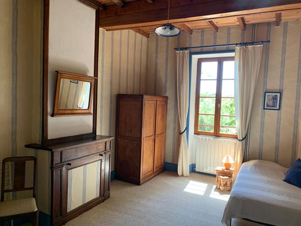 Maison 434 m2 sur un terrain de plus de 3 Hectares