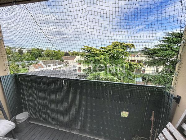 A vendre Appartement de 4 pièces de 69 m² à Plaisir - Quartier centre ville