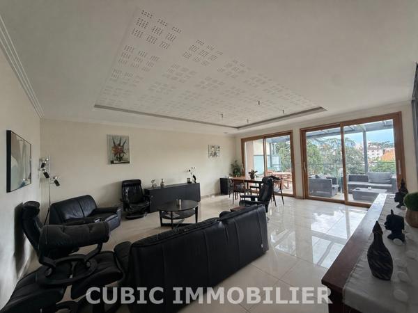 Appartement 4 pièce(s) 3 chambre(s) 107 m²