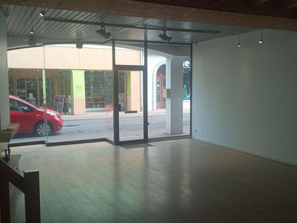 Local Commercial à CHALLANS de 88.07 m²