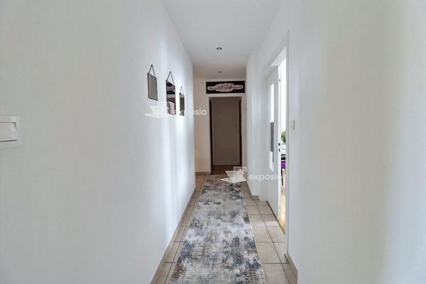 Appartement au centre de GERSTHEIM un 6 pièce(s) 131 m2 plus cour privative de280m2