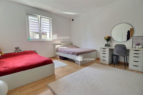 Appartement au centre de GERSTHEIM un 6 pièce(s) 131 m2 plus cour privative de280m2