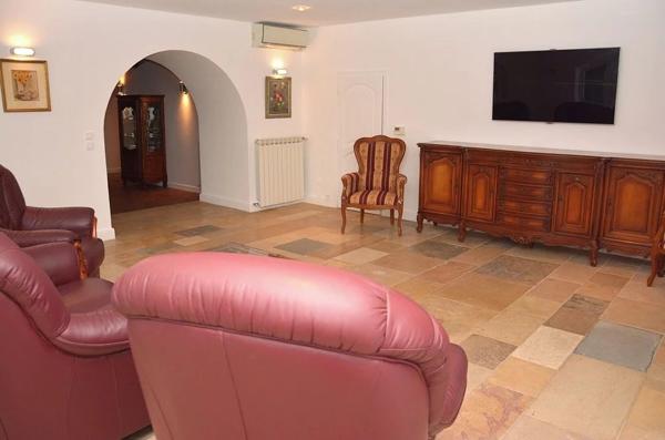 Immobilier Les Arcs (83460) – Propriété 258m2 – 2 100 000 €