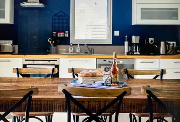 Maison à vendre 8 pièces SAINT GILLES CROIX DE VIE (85)- ensemble immobilier de 2 maisons de type 4 avec piscine jardinet stationnement