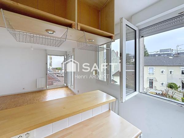 Dernier étage - garage - ascenseur et sympathique balcon