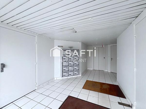 Dernier étage - garage - ascenseur et sympathique balcon