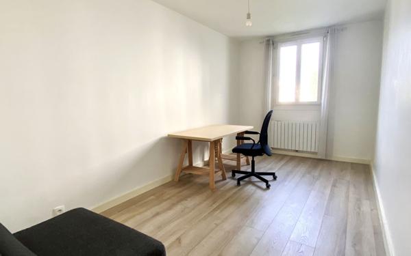 Appartement à vendre    3 pièces • 71,72 m2 Le Chesnay