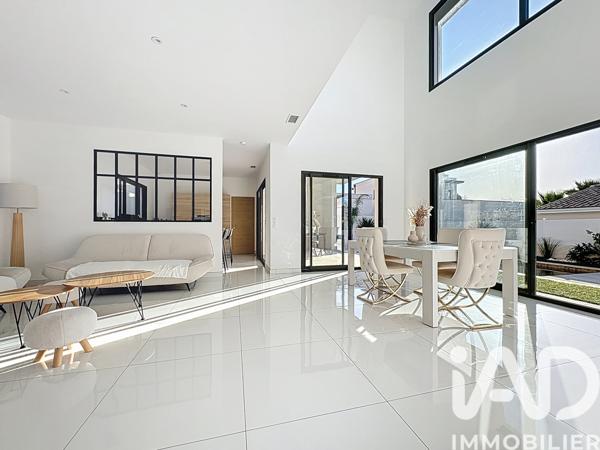 Maison à vendre 5 pièces 157 m² Béziers