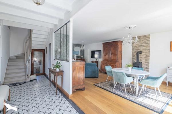 Maison 390 900 € Mansle 9 p 205 m² DPE D