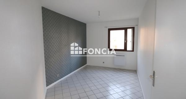 Location Appartement 3 pièces 70.12 m² - Grenoble 38000