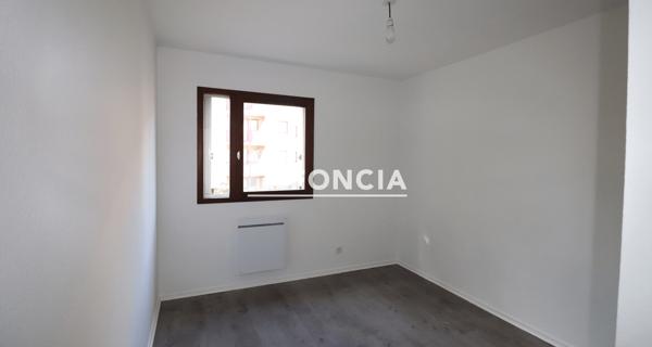 Location Appartement 3 pièces 70.12 m² - Grenoble 38000